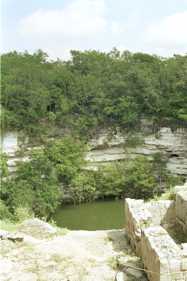 Heilige Cenote von Antje Baumann
