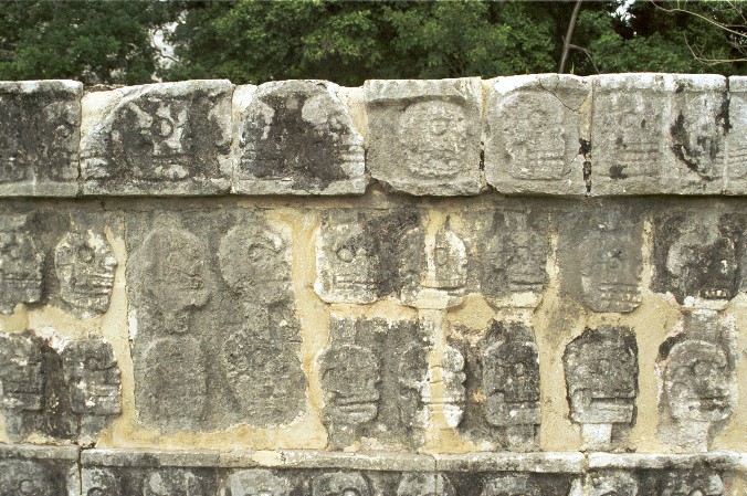 Relief - Totenschdel von Antje Baumann