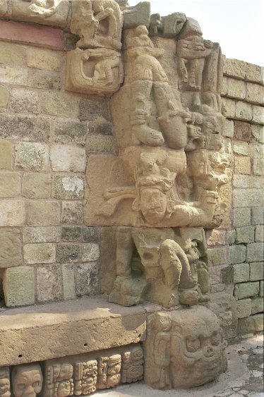 Tempel 22 - Relief von Antje Baumann