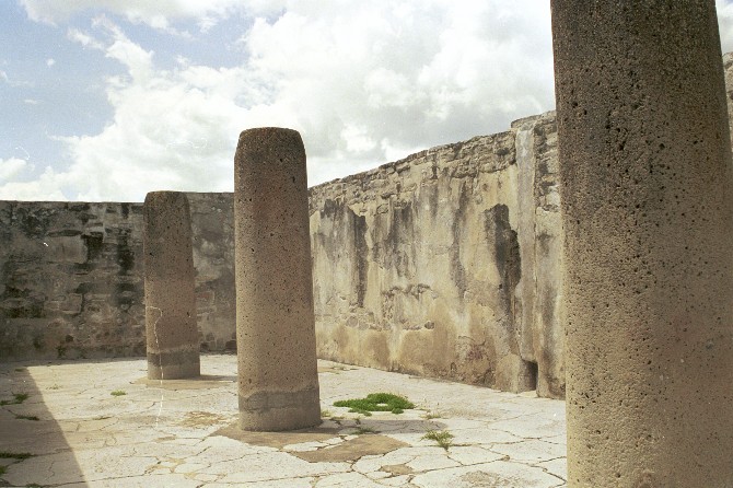 Säulenpalast von Antje Baumann