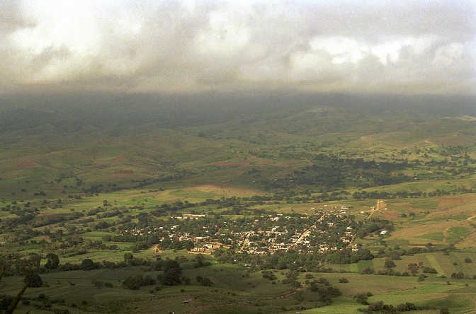 Blick vom Monte Alban auf das Oaxaca-Tal von Antje Baumann