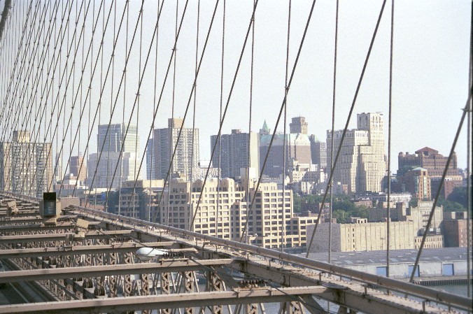 Auf der Brooklyn Bridge von Antje Baumann