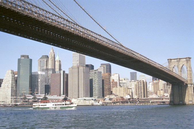 Brooklyn Bridge und Skyline von Antje Baumann