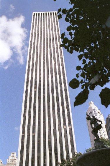 Wolkenkratzer am Grand Army Plaza von Antje Baumann