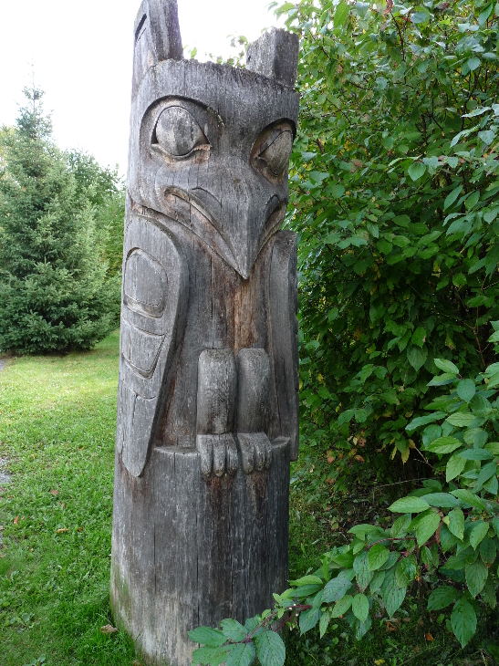 Totempfahl in ‘Ksan Historical Village von Antje Baumann