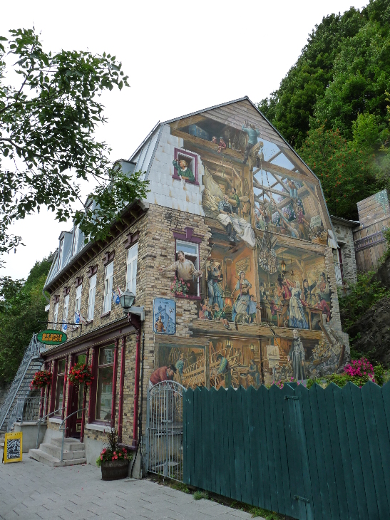 Bemalte Hausfassade in Vieux-Qubec von Antje Baumann