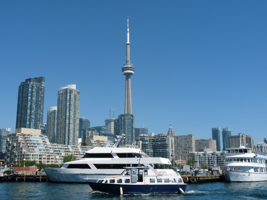 Harbour Front und CN Tower von Antje Baumann