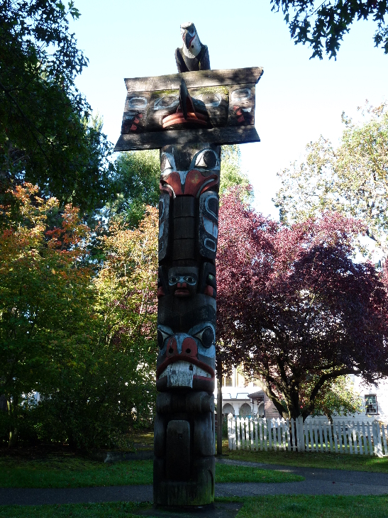 Haida Mortuary Pole von Antje Baumann