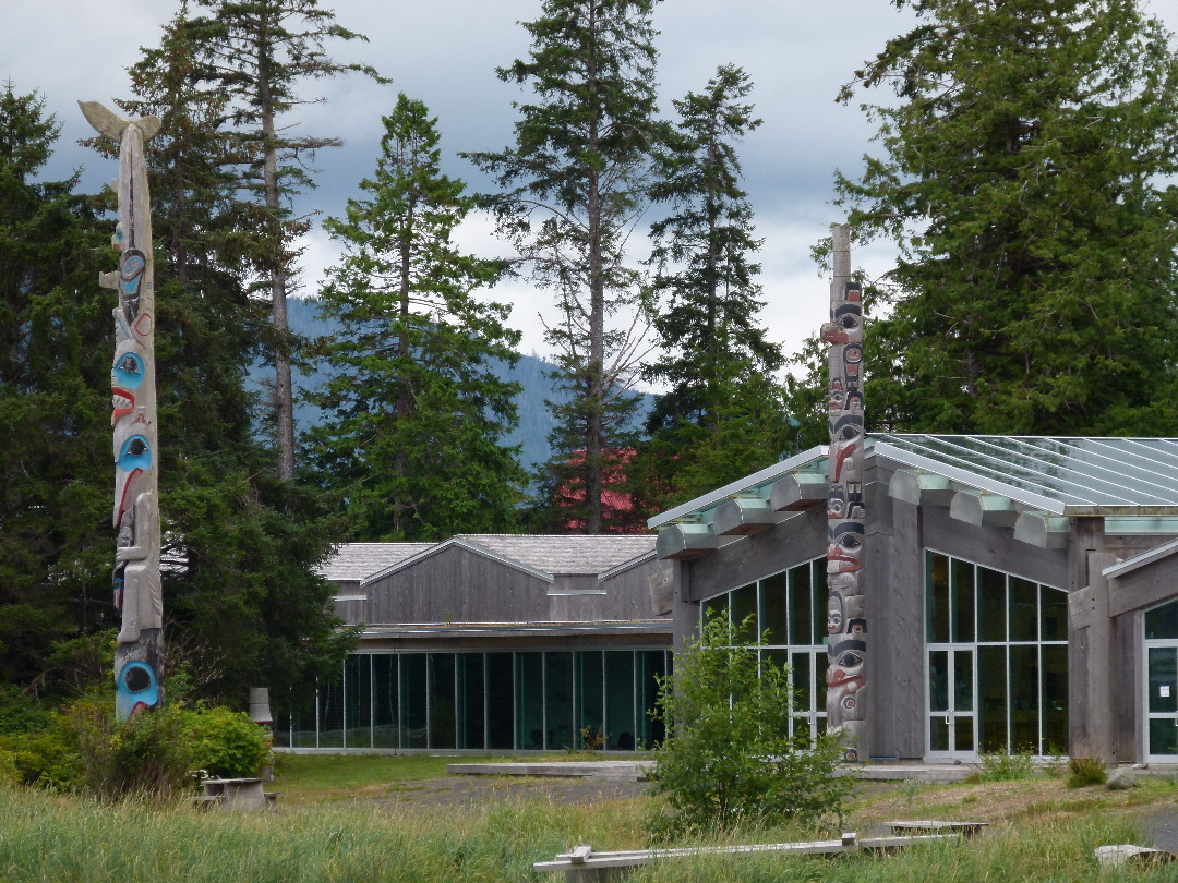 Haida Heritage Centre at Qay’llnagaay von Antje Baumann