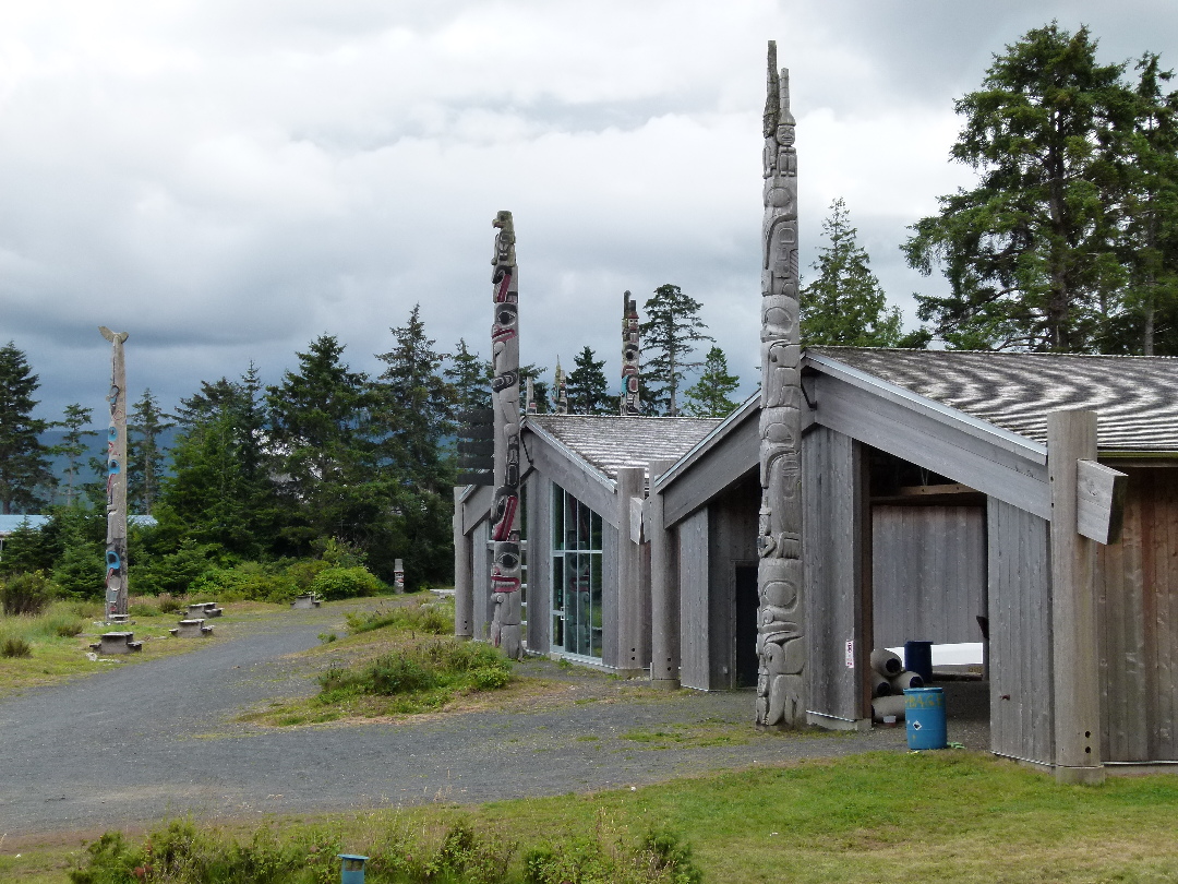 Haida Heritage Centre at Qay’llnagaay von Antje Baumann