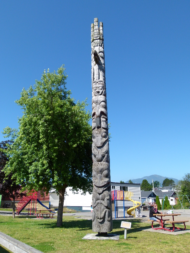 Eagle Chief's Pole of Tanu von Antje Baumann