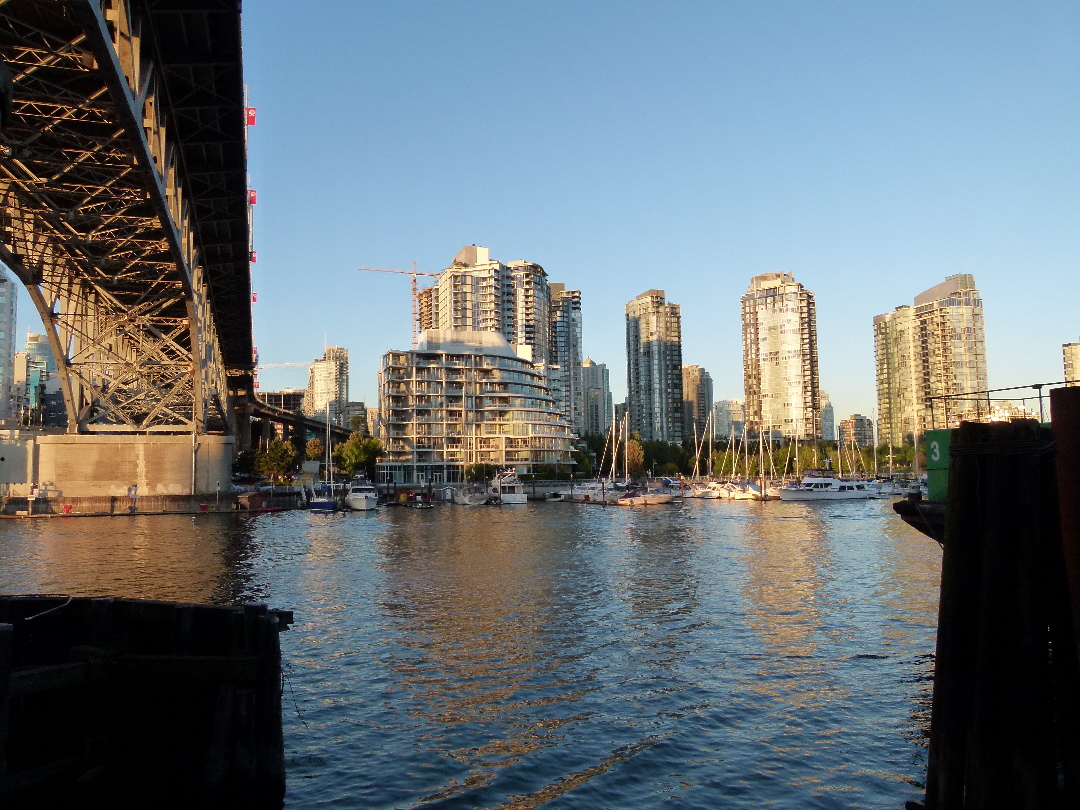 Auf Granville Island von Antje Baumann