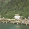 Erster Blick auf Juneau vom Schiff von Antje Baumann
